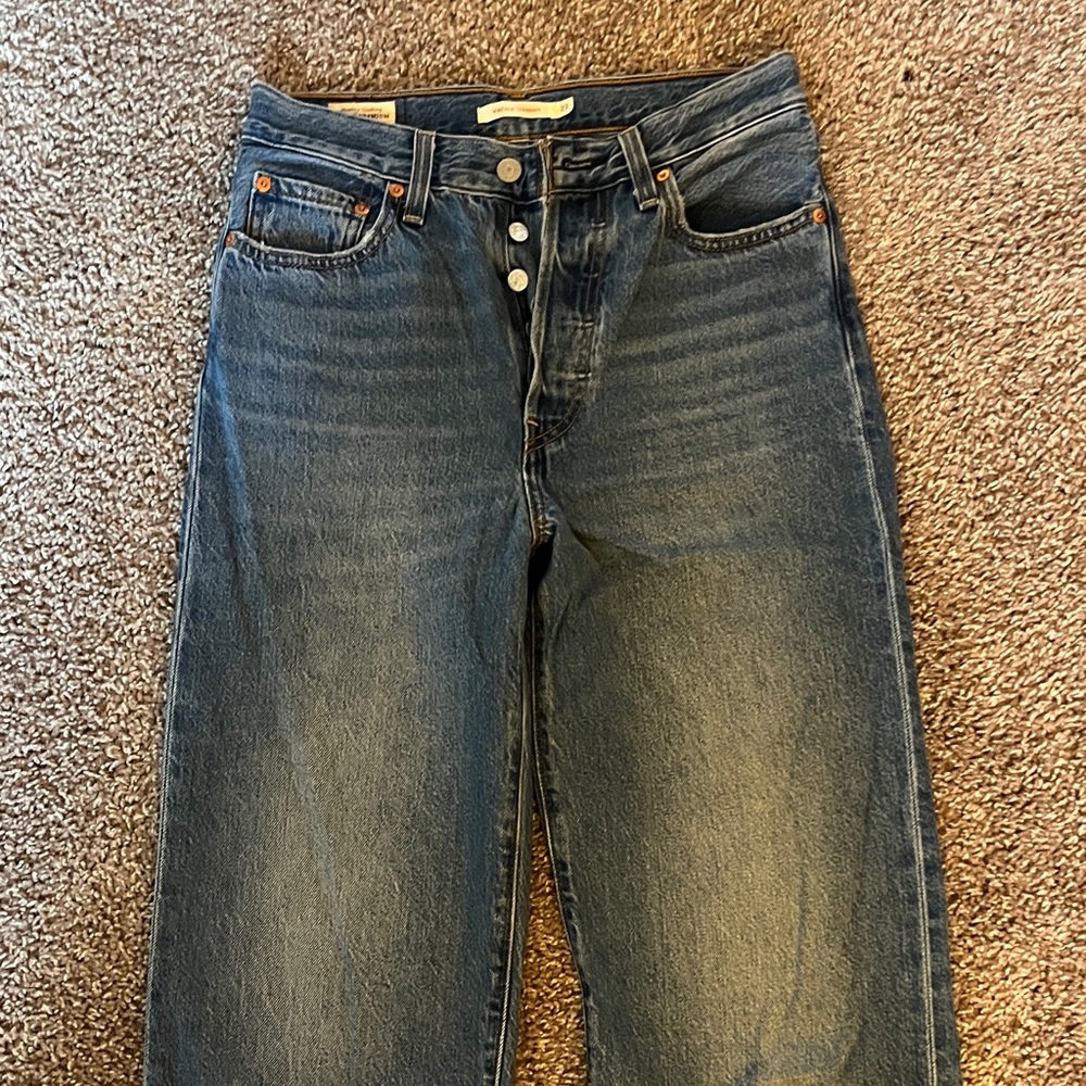 Levi’s Ribcage Straight - Picture 7 of 9